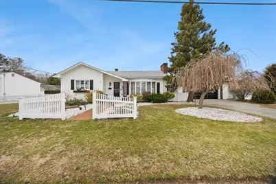 941 Bartlett St, New Bedford, MA 02745 - Photo 3