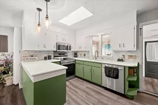 941 Bartlett St, New Bedford, MA 02745 - Photo 17