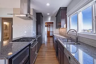 8 Putnam Rd, Somerville, MA 02145 - Photo 3