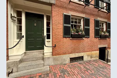 9 West Cedar St, Boston, MA 02108 - Photo 3