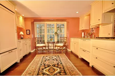 9 West Cedar St, Boston, MA 02108 - Photo 9