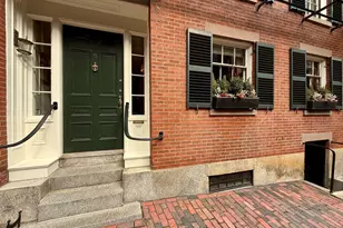 9 W Cedar St, Boston, MA 02108 - Photo 1