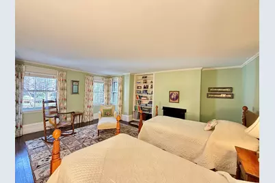 9 West Cedar St, Boston, MA 02108 - Photo 13