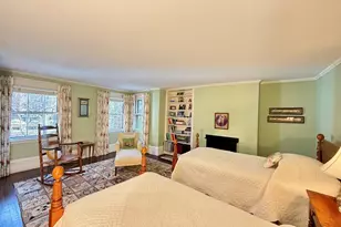 9 W Cedar St, Boston, MA 02108 - Photo 13