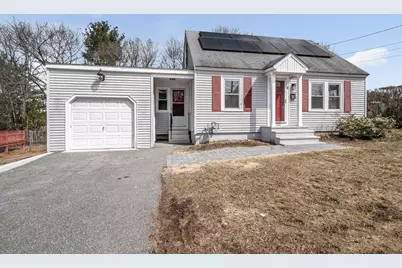 8 Mount Auburn St, Lawrence, MA 01843 - Photo 1