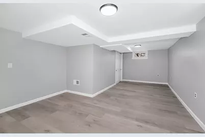 8 Mount Auburn St, Lawrence, MA 01843 - Photo 33