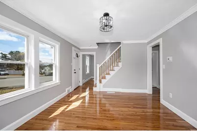 8 Mount Auburn St, Lawrence, MA 01843 - Photo 11