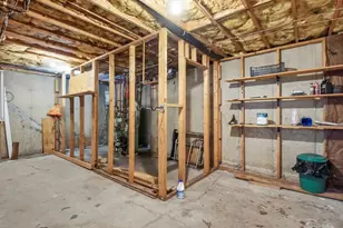 7 Atlas St, Worcester, MA 01604 - Photo 33