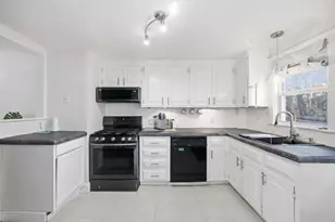 106 Old East Grove, Middleborough, MA 02346 - Photo 5