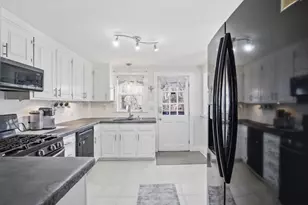 106 Old East Grove, Middleborough, MA 02346 - Photo 3