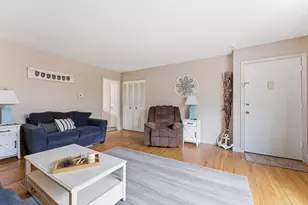 80 Colonial Cir, Chicopee, MA 01020 - Photo 9