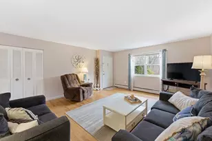 80 Colonial Cir, Chicopee, MA 01020 - Photo 7