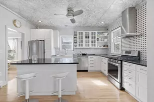 20R Adrian St, Somerville, MA 02143 - Photo 9