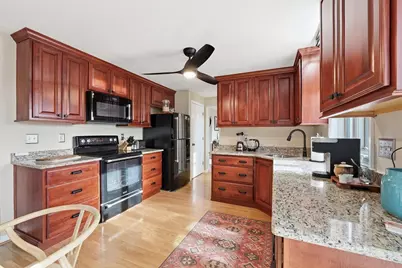 202 Torrey Ln Ext #202, Holden, MA 01520 - Photo 9