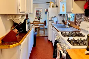 2 Inman Pl, Cambridge, MA 02139 - Photo 7