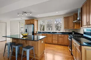 53 Winslow Rd, Brookline, MA 02446 - Photo 5