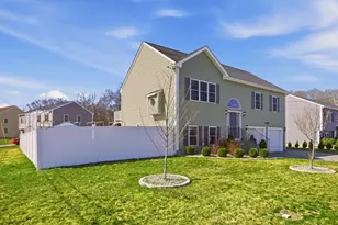 341 Courtney St, Fall River, MA 02720 - Photo 1