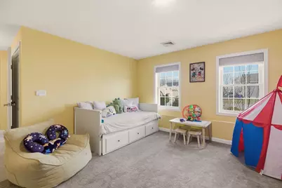 341 Courtney St, Fall River, MA 02720 - Photo 25