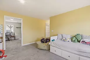 341 Courtney St, Fall River, MA 02720 - Photo 29