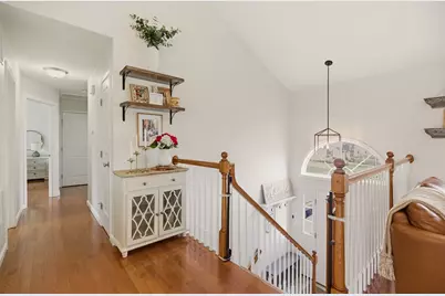 341 Courtney St, Fall River, MA 02720 - Photo 3