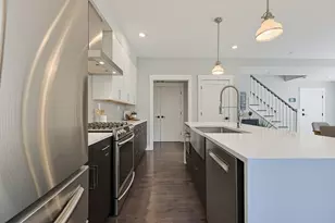7 Greenley Pl, Boston, MA 02130 - Photo 11