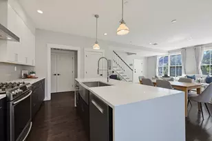 7 Greenley Pl, Boston, MA 02130 - Photo 13