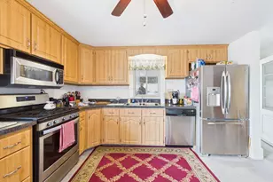 374 Harwich St, New Bedford, MA 02745 - Photo 13