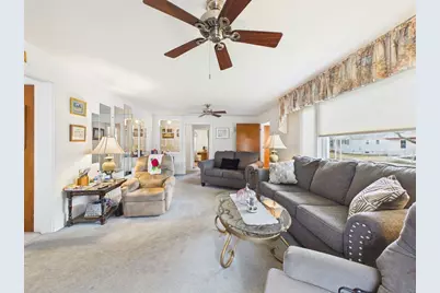 374 Harwich St, New Bedford, MA 02745 - Photo 9