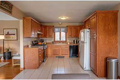 3 Deerfield Ln, Fairhaven, MA 02719 - Photo 9