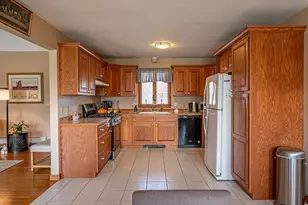 3 Deerfield Ln, Fairhaven, MA 02719 - Photo 9