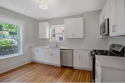 116 Winthrop Rd #2, Brookline, MA 02445 - Photo 3