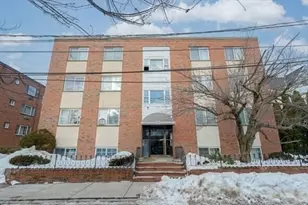 15 Staples Ave, Everett, MA 02149 - Photo 1