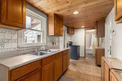 136 Pleasant Street, Ware, MA 01082 - Photo 25