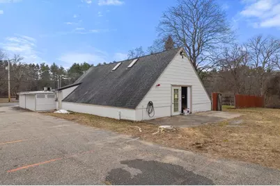 136 Pleasant Street, Ware, MA 01082 - Photo 37