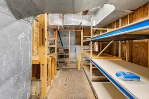 136 Pleasant St, Ware, MA 01082 - Photo 21