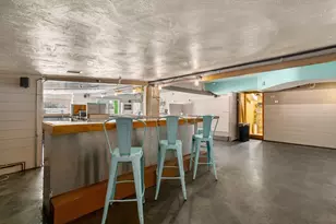 136 Pleasant St, Ware, MA 01082 - Photo 7