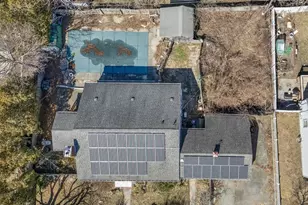 16 Morgan St, Fairhaven, MA 02719 - Photo 3