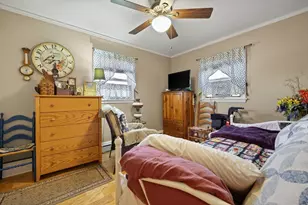 16 Morgan St, Fairhaven, MA 02719 - Photo 13