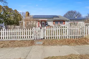 16 Morgan St, Fairhaven, MA 02719 - Photo 1