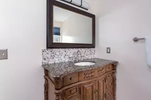 18 Palomino Dr, Franklin, MA 02038 - Photo 25