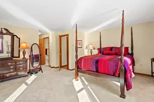 216 W Mountain St, Worcester, MA 01606 - Photo 17