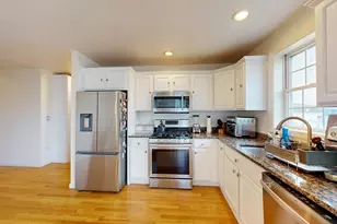 10 Saco St, Boston, MA 02122 - Photo 7