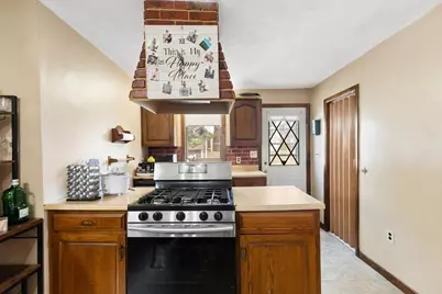 63 Woodville St, Everett, MA 02149 - Photo 9