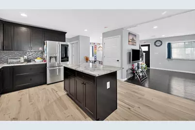 42 Ringgold St, Springfield, MA 01104 - Photo 13