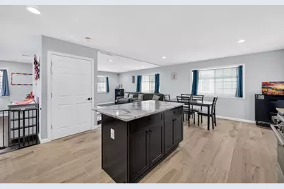 42 Ringgold St, Springfield, MA 01104 - Photo 15