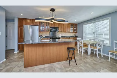 27 Cranberry Ln, Burlington, MA 01803 - Photo 9