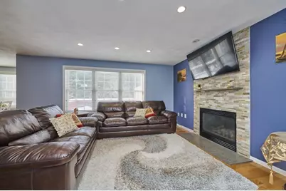 27 Cranberry Ln, Burlington, MA 01803 - Photo 7