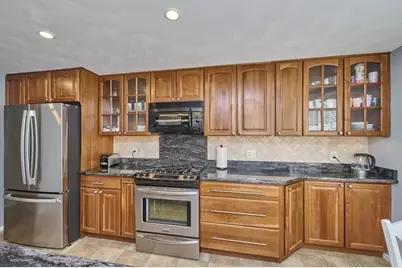 27 Cranberry Ln, Burlington, MA 01803 - Photo 11