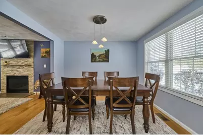 27 Cranberry Ln, Burlington, MA 01803 - Photo 5