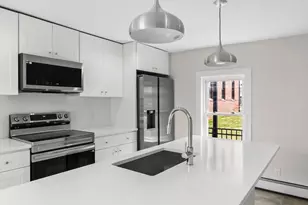 2 Perkins St, Amesbury, MA 01913 - Photo 1